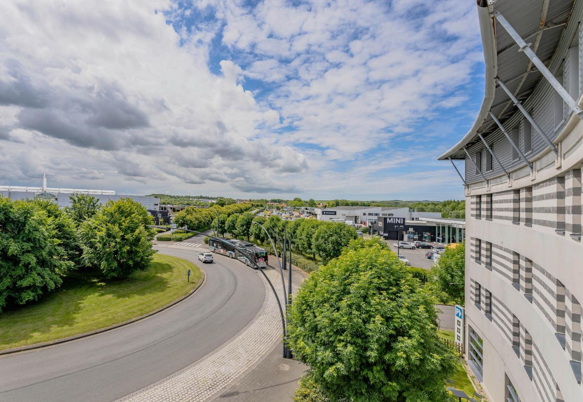 B&B Hotel Calais Terminal Cite Europe 4 Etoiles Coquelles Exterior foto